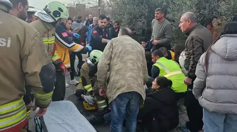 Hatay'da TIR ile Minibüsün Çarpışması Sonucu 14 Kişi Yaralandı