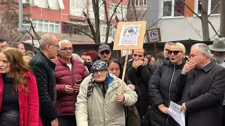 Ankara'da Hayvanseverler, Sokak Köpeği Matmazel İçin Adalet İstedi