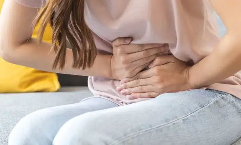 Muğla'da Tavuk Yemekten Zehirlenen Üç Kardeşten Biri Hayatını Kaybetti