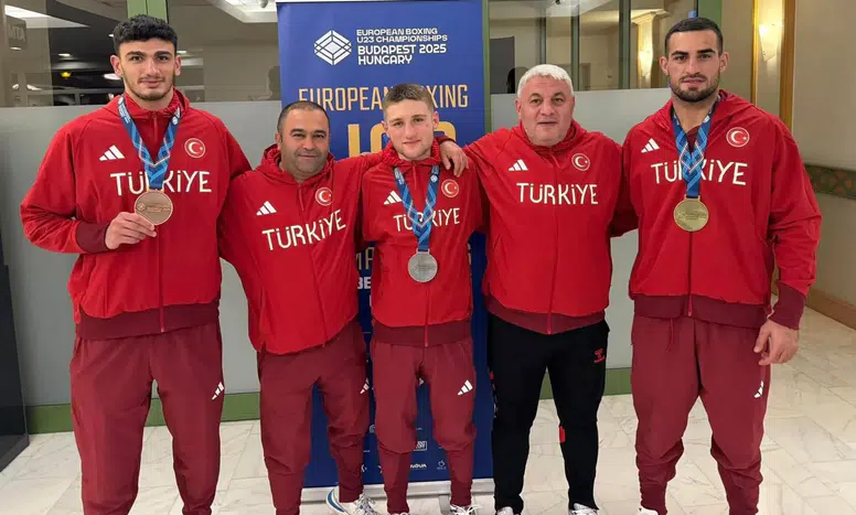 Mehmethan Çınar U-23 Avrupa Boks Şampiyonası'nda Gümüş Madalya Kazandı