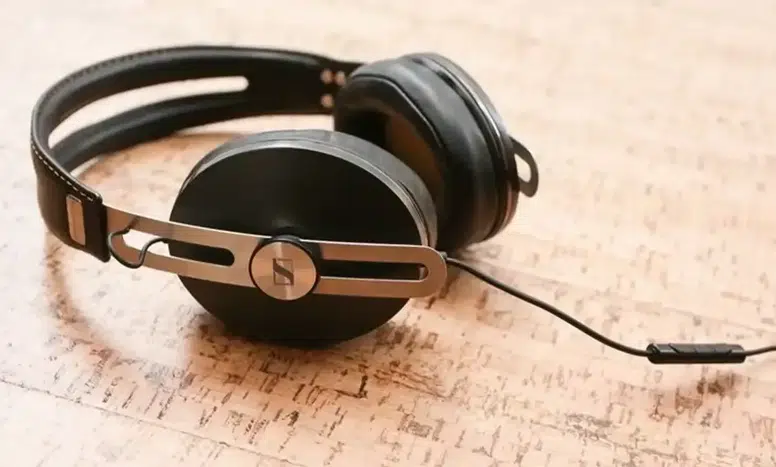 Trabzon Havalimanı'ndaki Kayıp Eşyalar Açık Artırmaya Çıkıyor