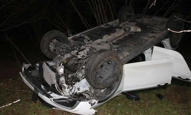 Samsun'da Fındık Bahçesine Devrilen Otomobilde 2 Kişi Yaralandı