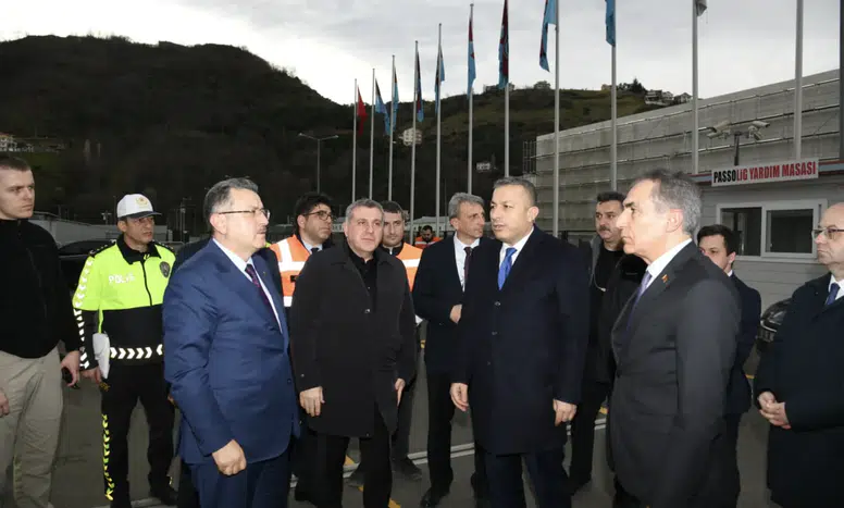 Trabzonspor'un Maç Öncesi Yeni Yol Düzenlemesi İle Trafik Rahatlayacak