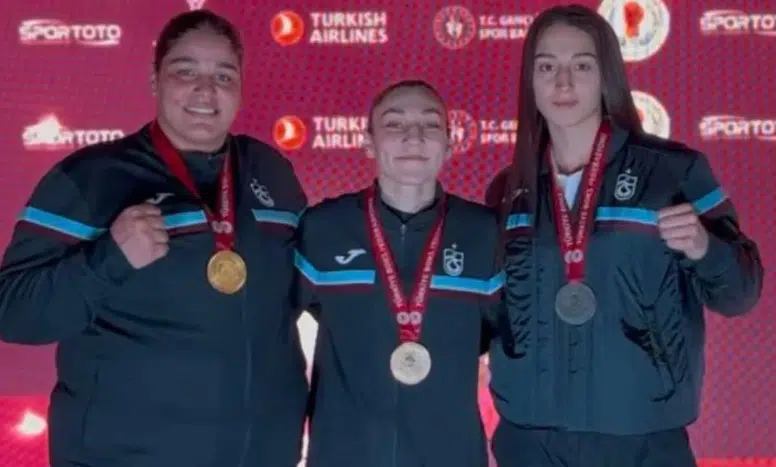 Trabzonsporlu Boksörler Büyük Kadınlar Şampiyonası'nda Madalya Kazandı