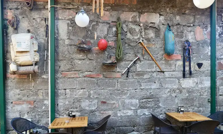 Köksal Sonbay'ın Kafesinde Dağcılıkla Unutulmaz Anılar Yaşanıyor