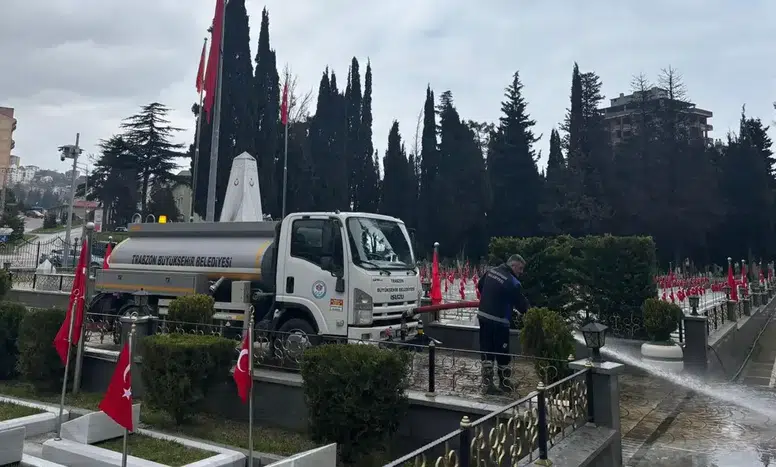 Trabzon'da Ramazan Bayramı İçin Kapsamlı Temizlik Çalışması