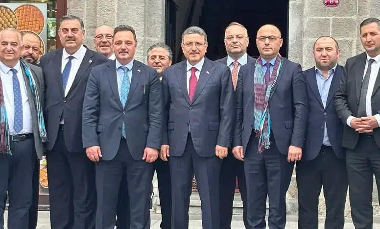TİMBİR Heyeti, Trabzon Büyükşehir Belediye Başkanı Genç'i Ziyaret Etti