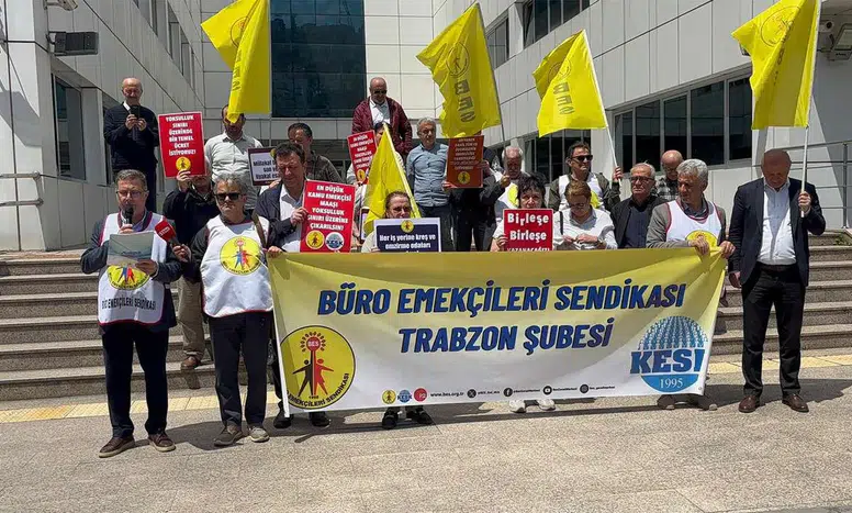 Kamu Emekçileri Geleceğinden Endişeli: "Tam Sigorta" Talebi Yükseliyor
