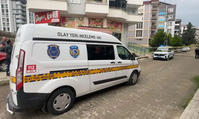 Samsun'da Dörtüncü Kattan Düşen Kadının Sağlığı Ciddi Tehlikede