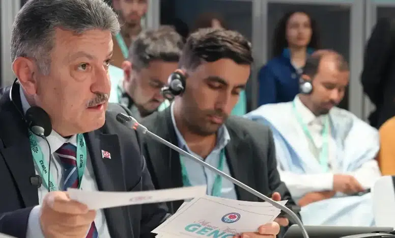 Başkan Genç, Bakü’deki Toplantıda Barınma Hakkı Konuşuldu