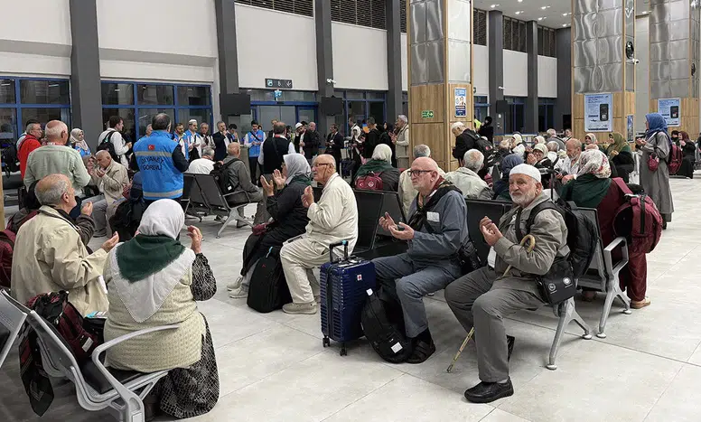 Trabzon'dan 158 Kişilik Hac Kafilesi Kutsal Topraklara Uğurlandı