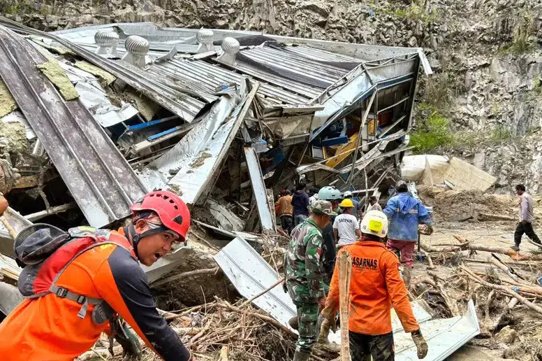 Sumatra'daki Felakette 174 Can Kaybı, Yeni Gelişmelerle Gündemde!