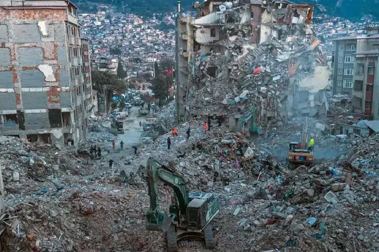 Depremin Üçüncü Yılında TMMOB’den Uyarı: Etkileri Hala Devam Ediyor