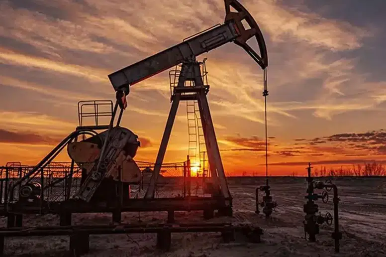 Orta Doğu'daki Gerginlikten Dolayı Petrol Fiyatları 90 Doları Aştı