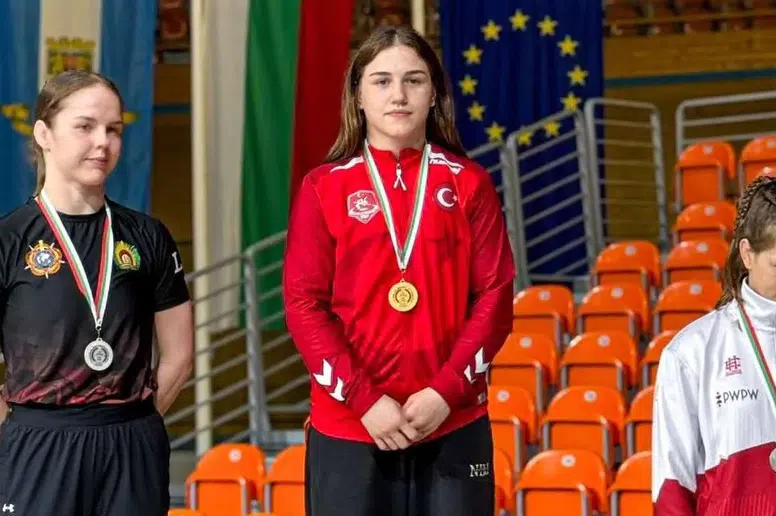 Beyzanur Akkuş, Bulgaristan'da Altın Madalya Kazandı