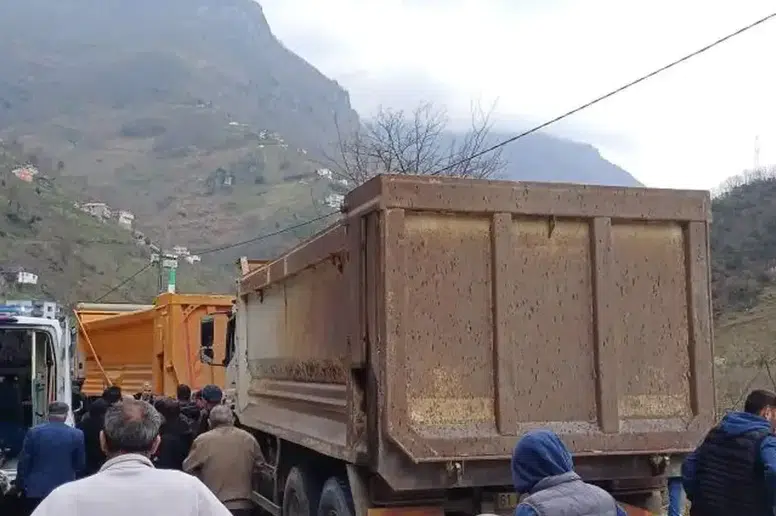 Cenaze Töreninde Şok Eden Kaza: Medine Kodal Hayatını Kaybetti
