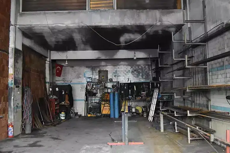 Lüleburgaz'da Demirci Dükkanında Tinerle Soba Patladı; 2 Hayat Kaybı!