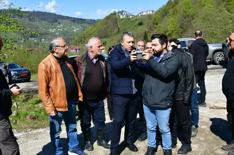 Trabzon'da Şiddetli Yağışlar Sonucu Heyelan Meydana Geldi