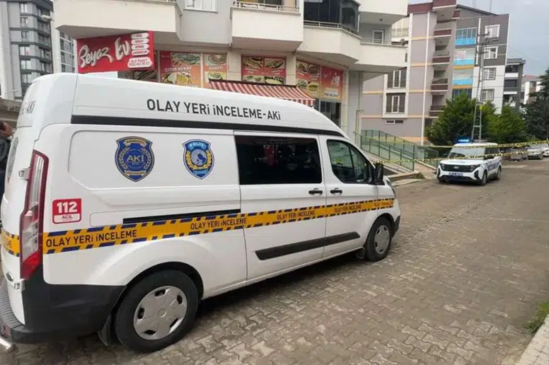 Samsun'da Dörtüncü Kattan Düşen Kadının Sağlığı Ciddi Tehlikede
