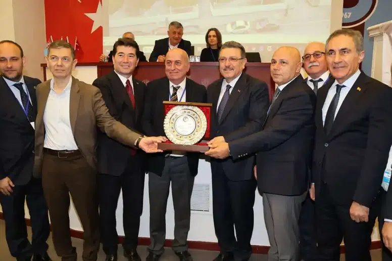 Trabzon'da Yeni Spor Tesisleriyle Sağlıklı Geleceğe Adım Atılıyor