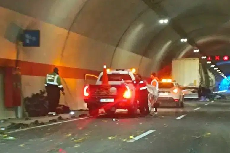 Yeni Zigana Tüneli'nde TIR ve Tanker Çarpıştı, Yol Tehlike Altında!