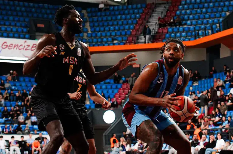 Trabzonspor, Mersin'i yenerek Play-Off öncesinde moral depoladı