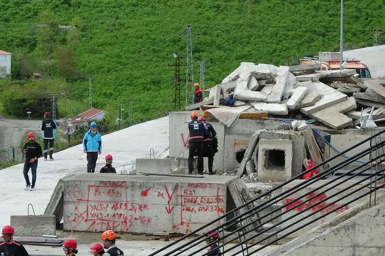 Trabzon'da UMKE Eğitimi ve Deprem Tatbikatı Başarıyla Gerçekleştirildi