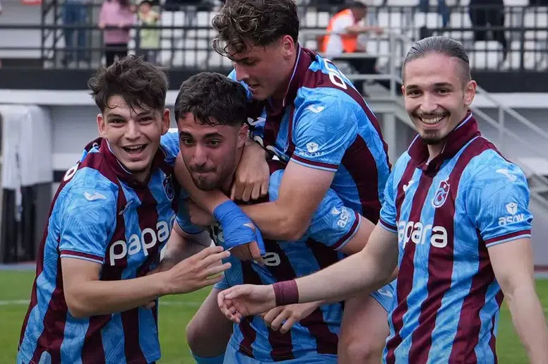 Trabzonspor U19, Beşiktaş'ı 4-3'lük Galibiyetle Geride Bıraktı!