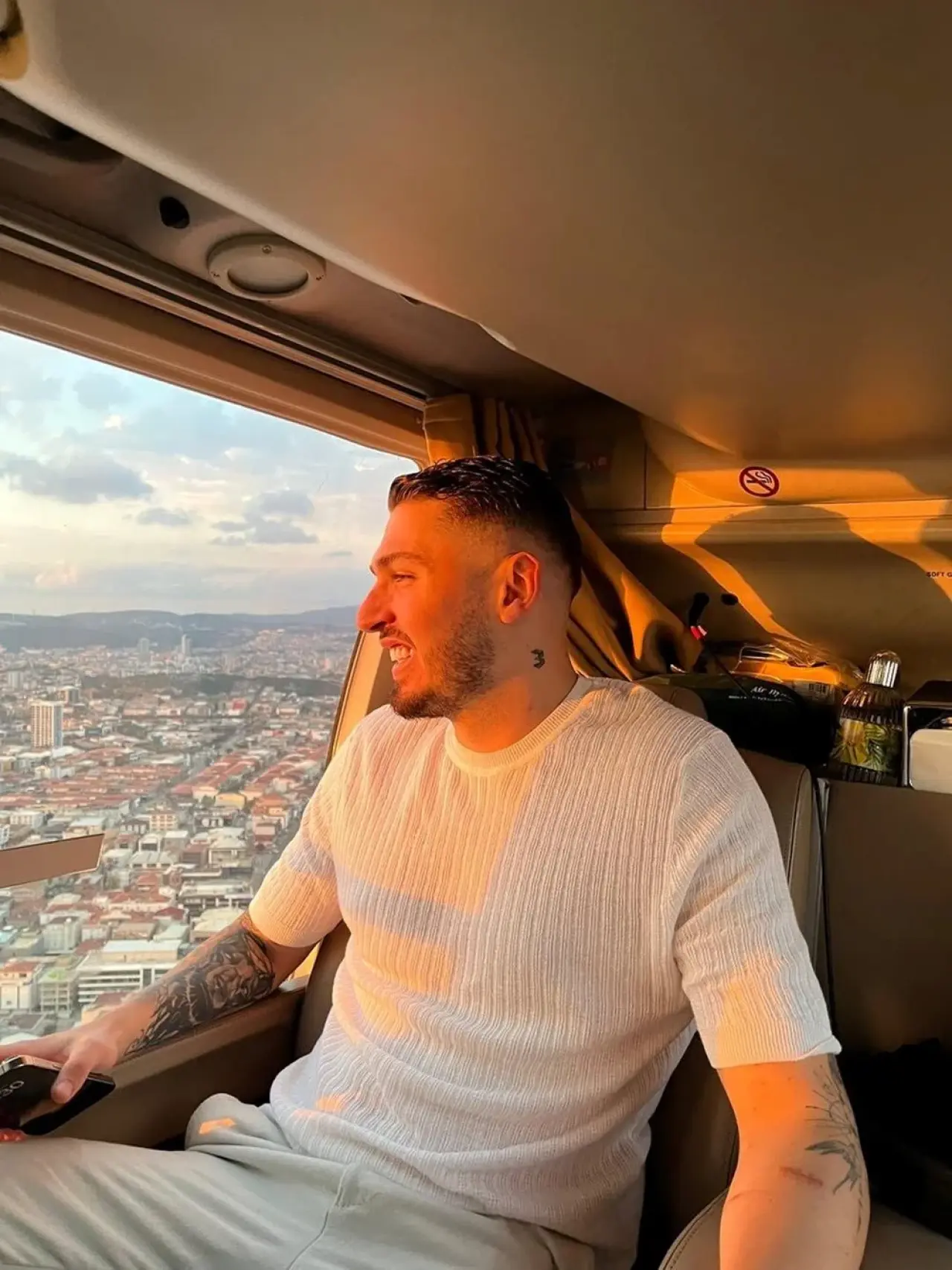 Cemre Baysel'den Aşk İddialarına Sert Yanıt: "Kimseyle İlişkim Yok" 1